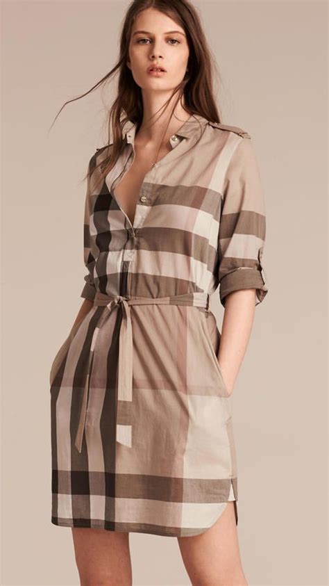 burberry dresses 2022.